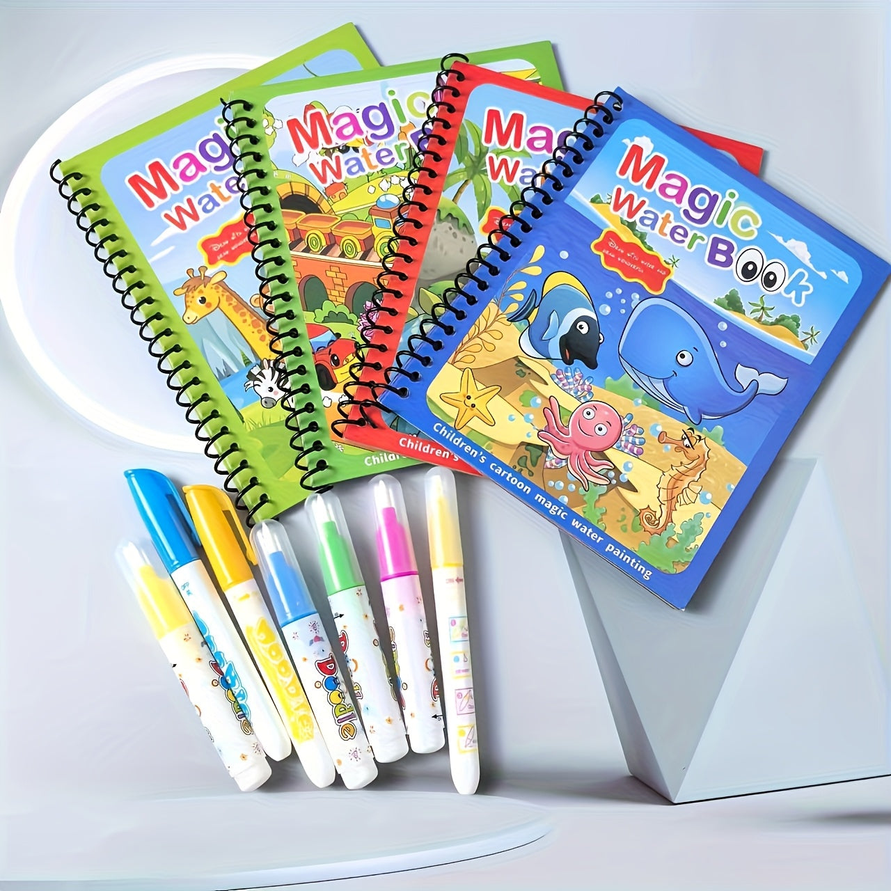 SET DE 4 LIBROS MAGICOS PARA PINTAR CON AGUA